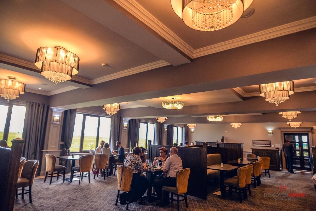Siret The Frontier Hotel מראה חיצוני תמונה