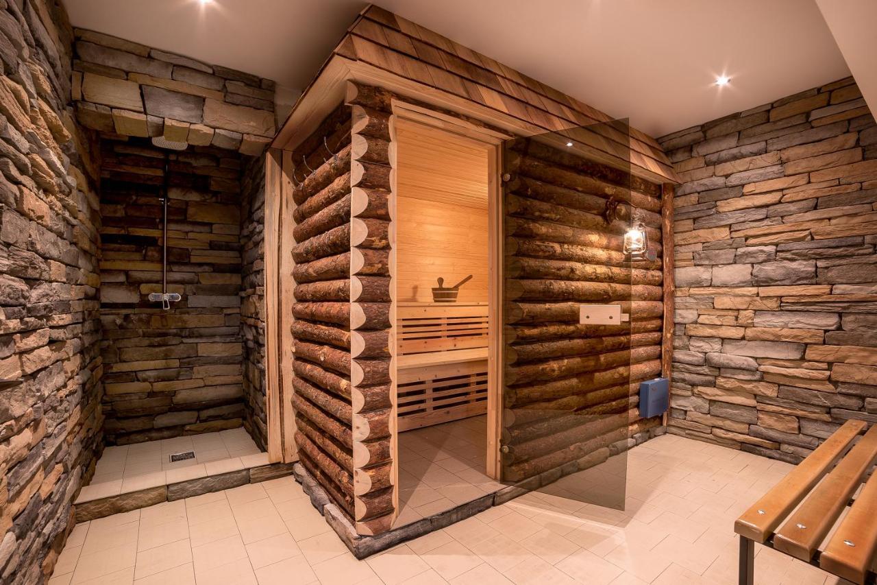 Siret The Frontier Hotel מראה חיצוני תמונה