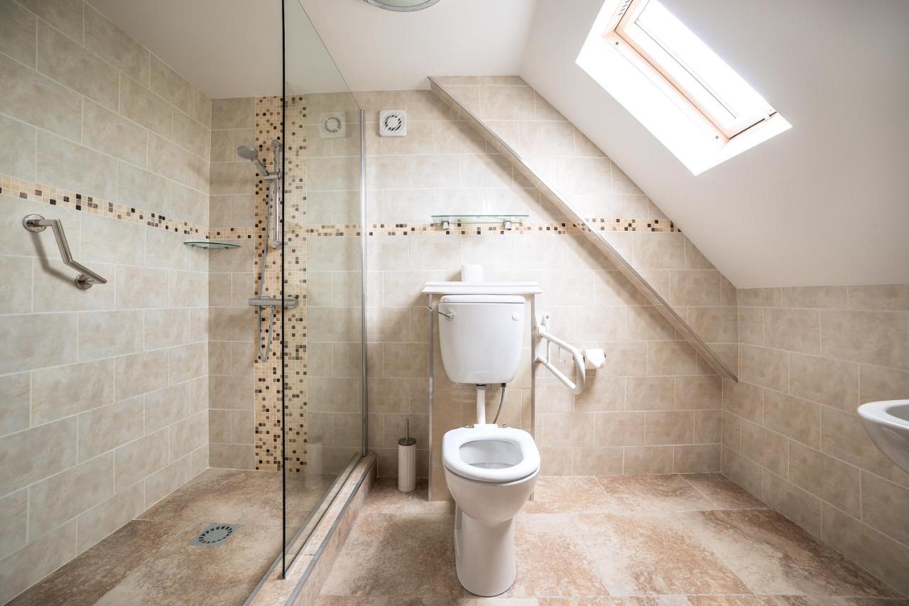 Siret The Frontier Hotel מראה חיצוני תמונה