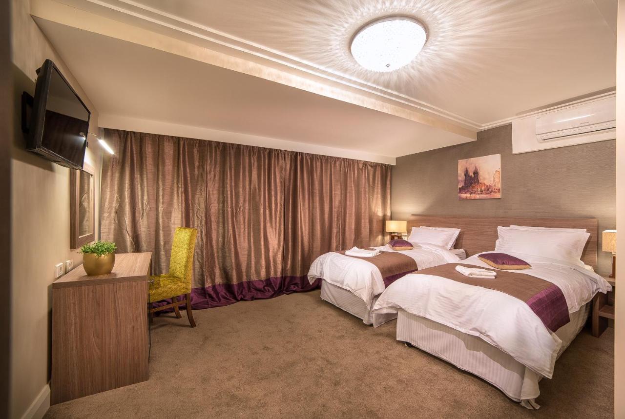 Siret The Frontier Hotel מראה חיצוני תמונה