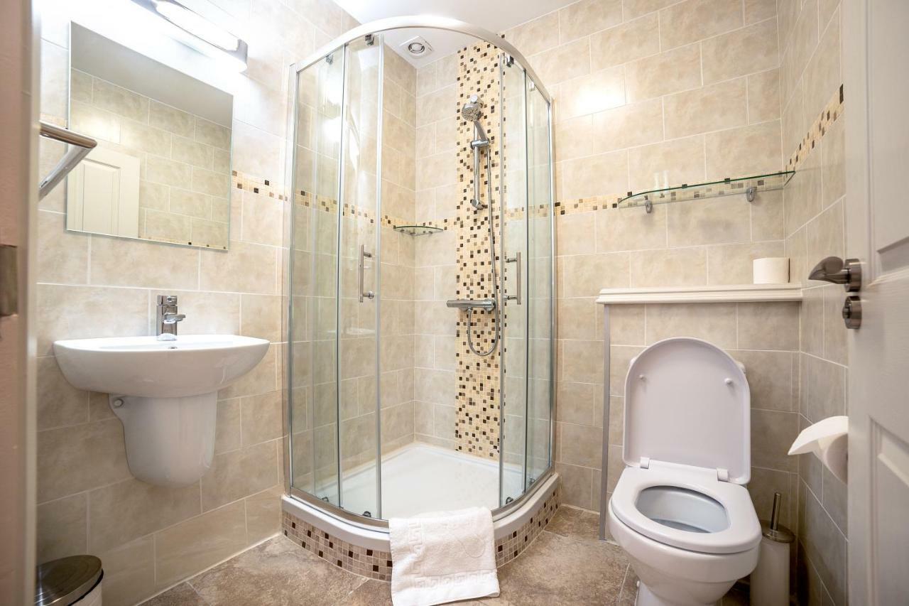 Siret The Frontier Hotel מראה חיצוני תמונה